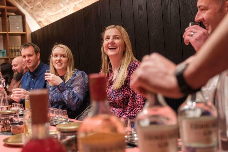 Edinburgh: Gin Distillery Tour and Tasting - The Classic Tour in about 70 minutes: gin history meets craft