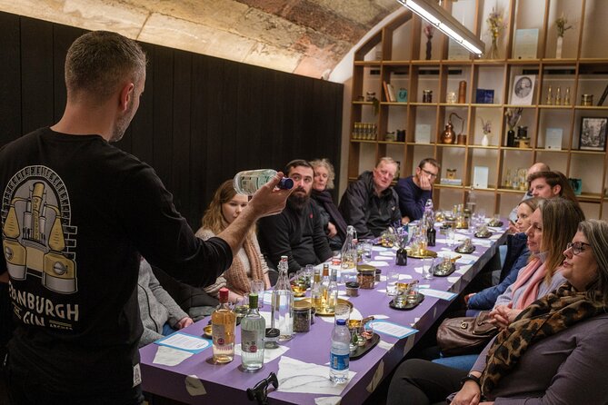 Edinburgh Gin The Classic Tour & tasting - Tasting Rooms: gin, plus the mixer and garnish logic