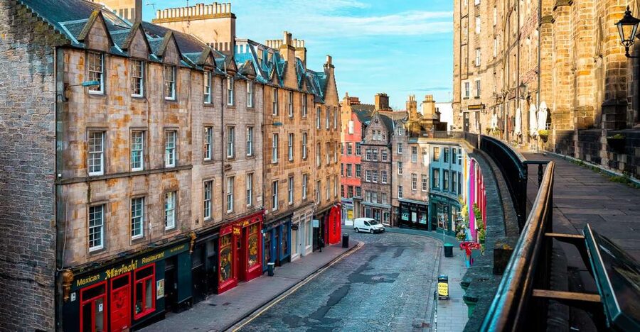 Edinburgh: Guided Harry Potter Tour in French - Character Names and Symbolism: More Than Fun Facts