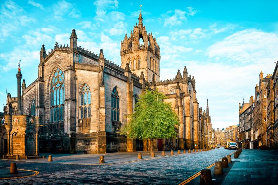 Edinburgh: Guided Harry Potter Tour in French - Traveling with Kids: The Under-6 Free Detail