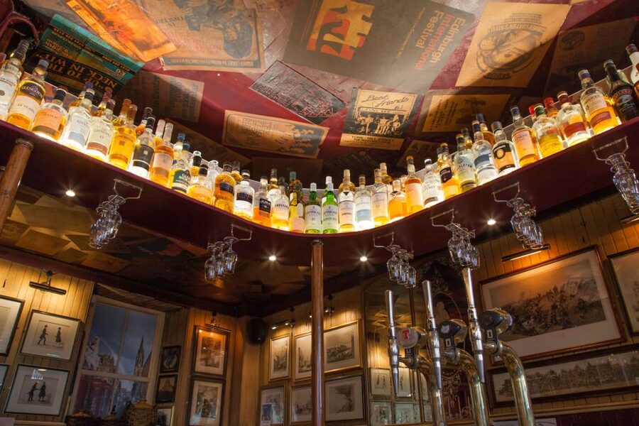 Edinburgh: Guided Whisky Tasting & Walking Tour - Why this Edinburgh whisky walking tour feels smarter than a bar-hopping night