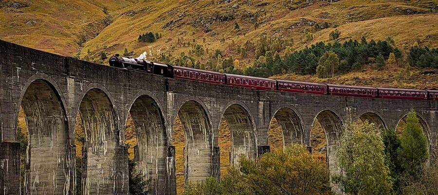Edinburgh: Harry Potter, Glenfinnan & Highlands Private Tour - Fort William: where you grab lunch and reset
