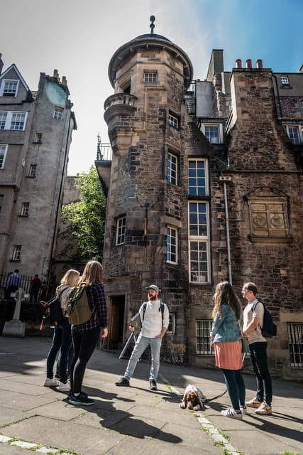 Edinburgh: Harry Potter Guided Tour With A Whisky Tasting - Going underground: The Lost Close and forgotten Edinburgh streets