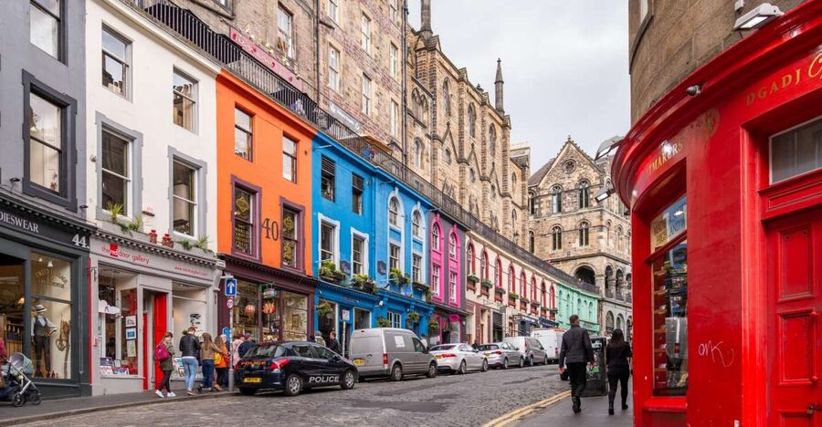 Edinburgh: Harry Potter Magical Guided Walking Tour - Starting at William Chambers Monument: your wizarding anchor point