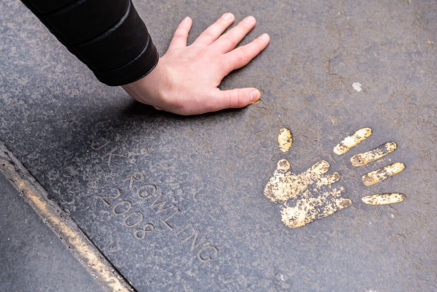 Edinburgh: Harry Potter Magical Guided Walking Tour - Sorting your Hogwarts House and earning points