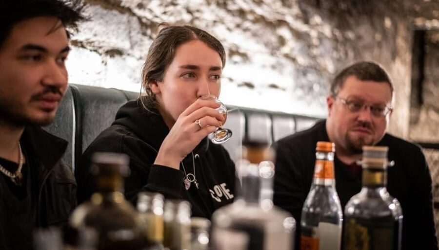 Edinburgh: Harry Potter Origins Tour & Gin Tasting Combo - What you’re really booking: stories on foot, gin underground