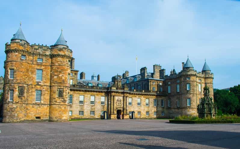 Edinburgh: Harry Potter Tour & Palace of Holyrood Entry - Key highlights you should know before you go