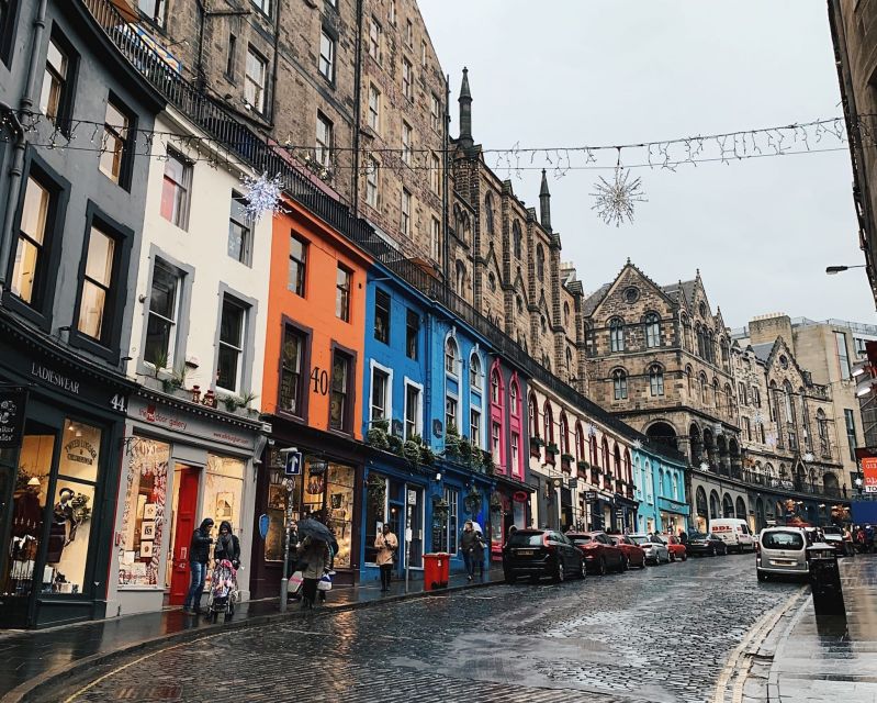Edinburgh: Harry Potter Wizard Walking Tour, Kids Join Free - Finding The Group: Tron Kirk Market On The Royal Mile