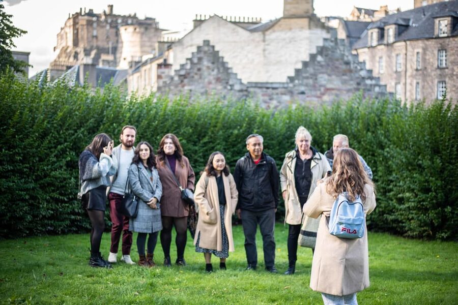 Edinburgh: Harry Potter Wizarding Walking Tour (Private) - The Elephant Café stop: where ordinary life met early stories