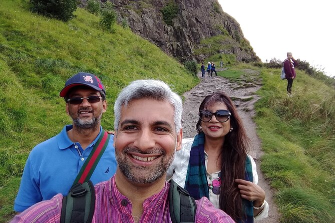 Edinburgh Highlights & Hidden Gems: Private Tour with a Local - Scottish food that feels like it belongs: markets and neighborhood bites