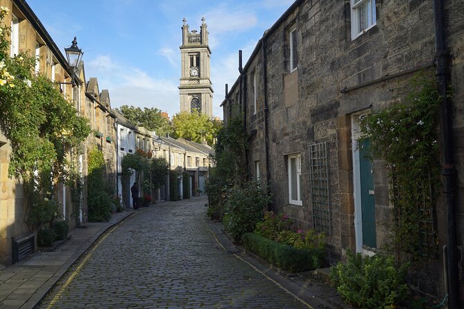 Edinburgh History Private Walking Tour - Starting smart at Charlotte Square and Edinburgh New Town