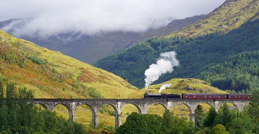 Edinburgh: Isle of Skye & Optional Jacobite Train 3-Day Tour - Great Glen Territory and Fort Augustus on Loch Ness