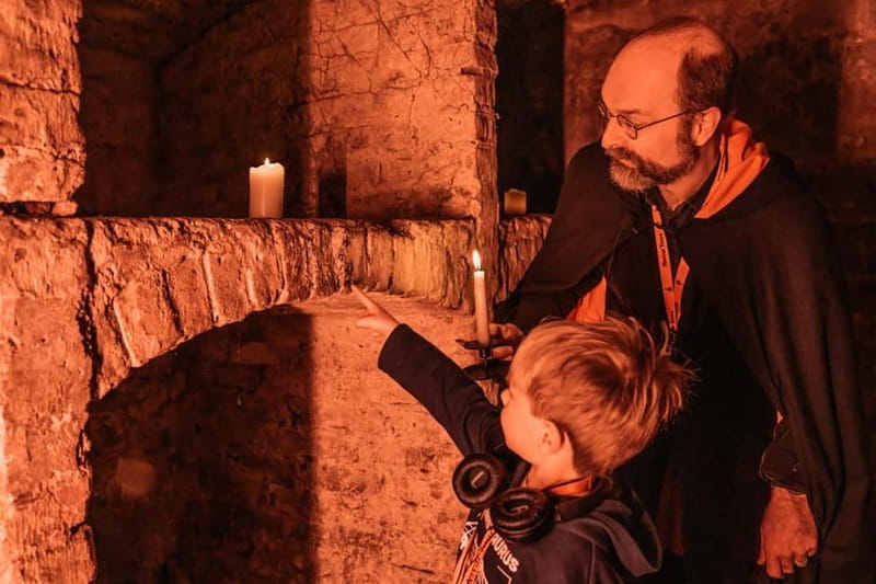 Edinburgh: Kids Multi-Sensory Underground Small-Group Tour - Who should book this kids underground tour?
