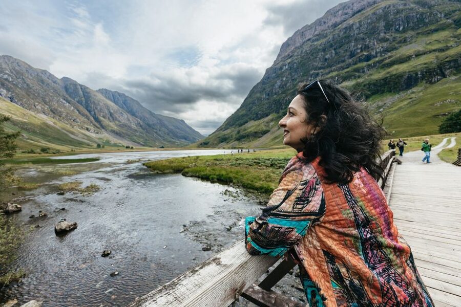 Edinburgh: Loch Ness, Glencoe, Coos & the Highlands Day Tour - Meet at Caffè Nero and settle into the coach