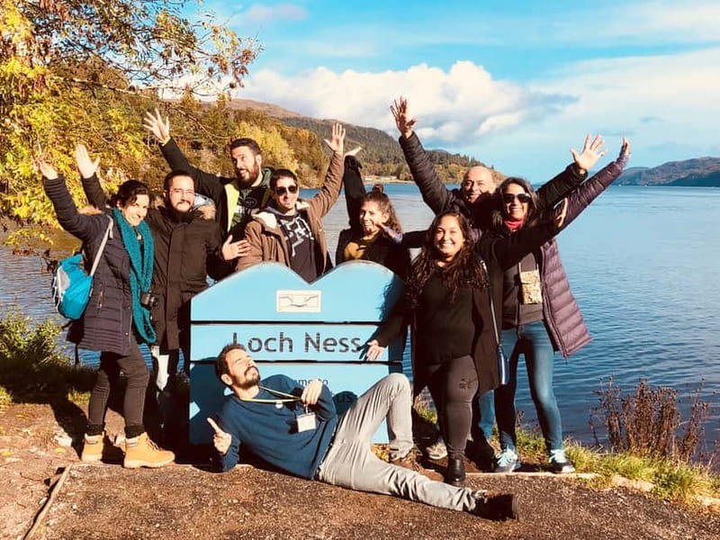 Edinburgh: Loch Ness, Inverness & Highlands Tour in Spanish - Old Farm of Kilmahog: Hairy Cows, coffee, and a quick sense of place