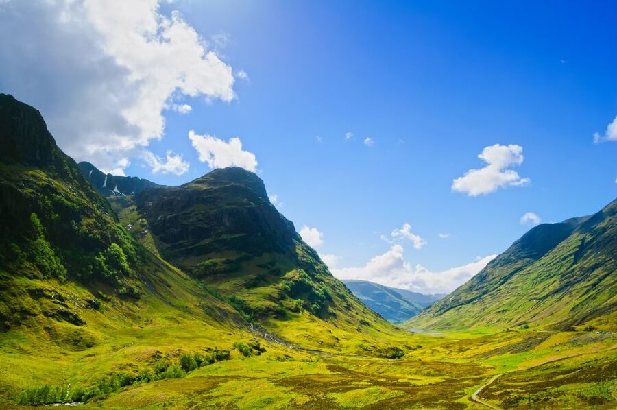 Edinburgh: Loch Ness, Inverness & Highlands Tour in Spanish - The long Loch Ness drive to Inverness and the city walk you’ll actually use