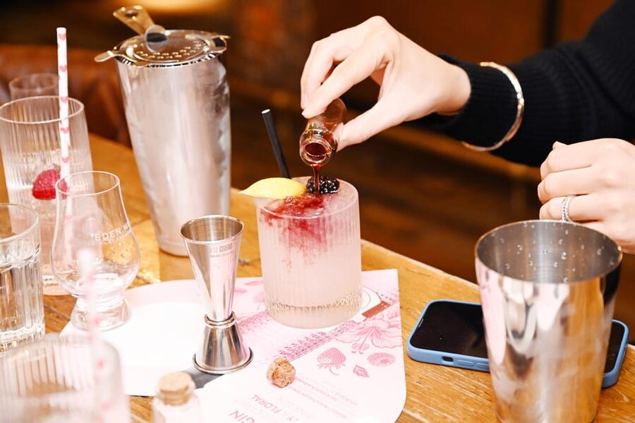 Edinburgh: Love Gin Cocktail Masterclass - Gin creation 101 and what makes a great drink