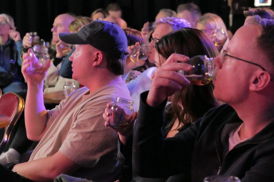 Edinburgh: Mountebank Comedy Whisky Tasting - Key things that make this whisky tasting different