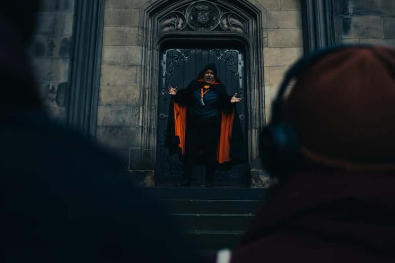 Edinburgh: Multi-Sensory Adults Haunted Vaults Night Tour - Mercat Cross: Starting at the Right Spot for a Dark Walk
