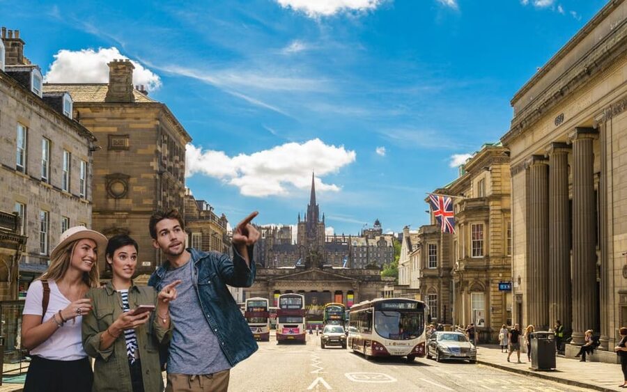 Edinburgh New Town: City Walking Tour & Exploration Game - What this New Town quest really feels like