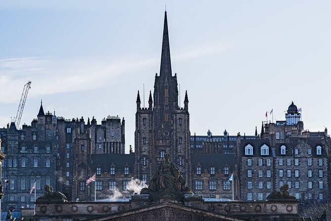Edinburgh Old Town: Historical Guided Walking Tour - Walking Edinburgh’s historic core: how the story route works