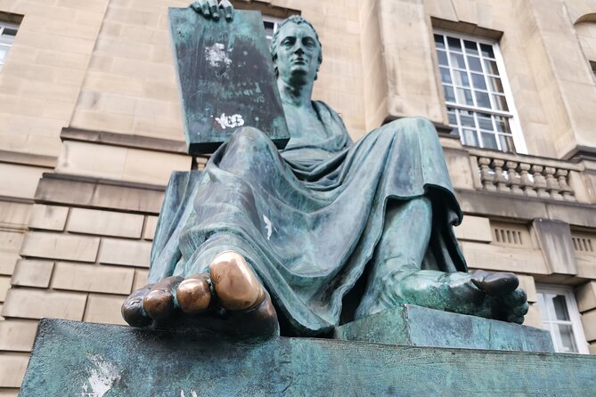 Edinburgh Old Town Private Self-Guided Tour - Finishing Near Deacon Brodies Tavern and the Famous Dog Story