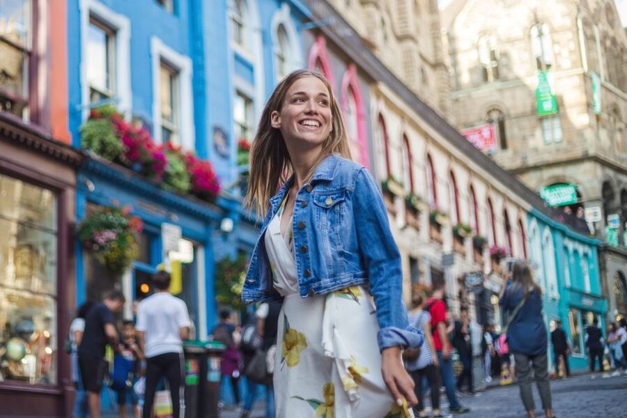 Edinburgh Old Town: Professional Photoshoot & Edited Photos - Why a professional Old Town photoshoot makes sense in Edinburgh