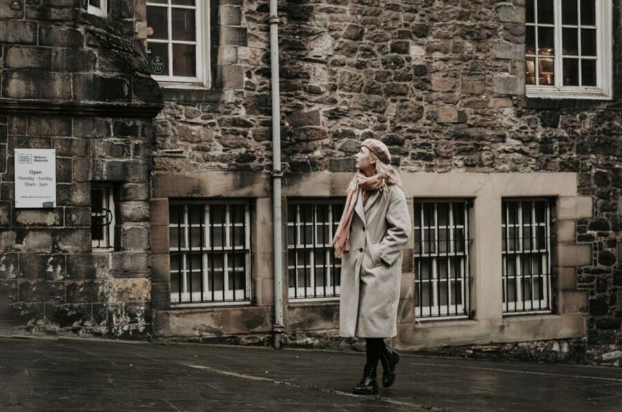 Edinburgh: Photo Shoot with a Private Vacation Photographer - How the Shoot Gets Tailored to Your Group
