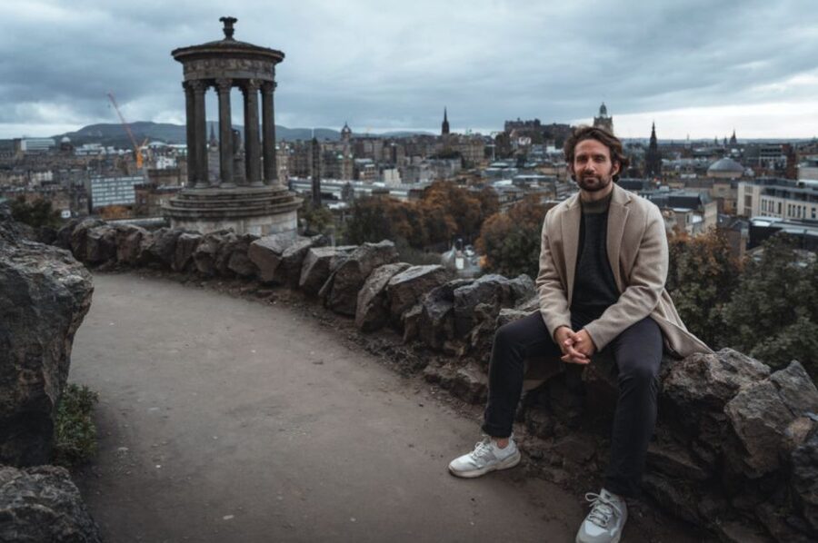 Edinburgh: Photo Shoot with a Private Vacation Photographer - What a Good Shoot Feels Like (Based on Real Experiences)
