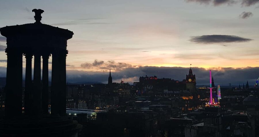 Edinburgh: Private Walking Tour in French with Clémentine - How the tour stays personal: tailoring, pace, and questions