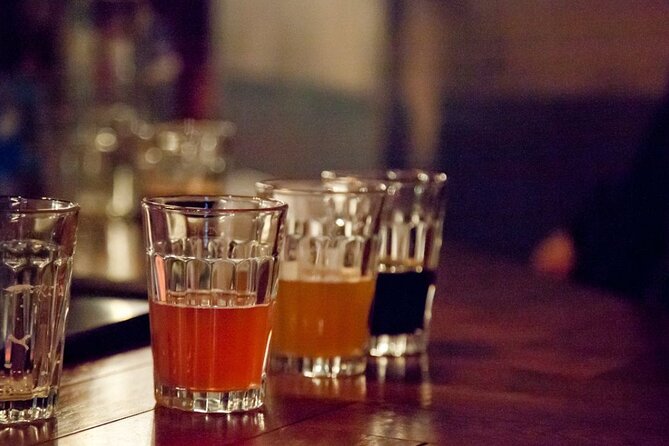 Edinburgh: Pubs & History Walking Tour with Beer Tasting - The Old Town intro: a quick “why this area matters” moment