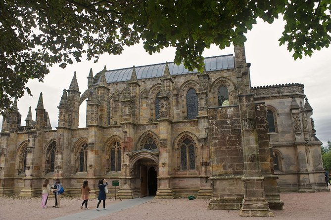 Edinburgh: Rosslyn Chapel, the Borders & Glenkinchie Distillery - Glenkinchie Distillery: Lowland whisky craft and the optional tasting