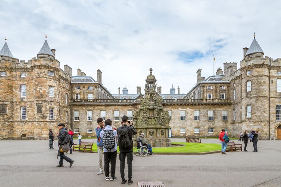 Edinburgh: Royal Attractions with Hop-On Hop-Off Bus Tours - Royal Yacht Britannia: The Royal Life You Can Actually Walk Through