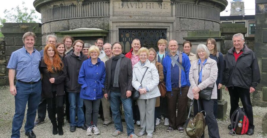 Edinburgh: Royal Mile Scottish Enlightenment Walking Tour - How long it is, how fast it feels, and who should join