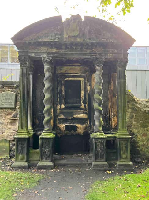 Edinburgh's Dark History Walking Tour - West Bow and Victoria Street: Harry Potter vibes with real Edinburgh context