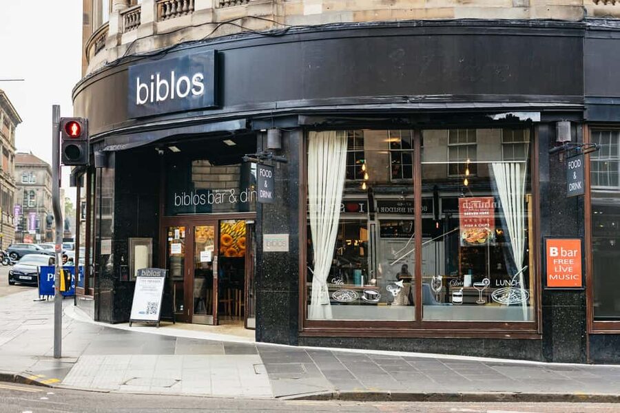 Edinburgh: Scottish Dinner and Folk Music Experience - Practical Tips for a Smooth Edinburgh Evening