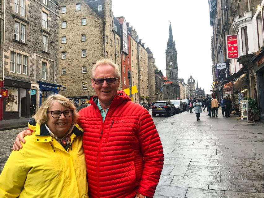 Edinburgh: Scottish Whisky Tasting with a Local Expert - A Guided Drams-and-Old-Town Walk in Edinburgh