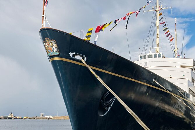 Edinburgh Shore Excursion: City Tour and Royal Yacht Britannia - The Royal Mile and lunch: your on-your-own reset time