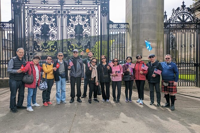 Edinburgh Shore Excursion: City Tour and Royal Yacht Britannia - Who should book this, and who should consider a different plan