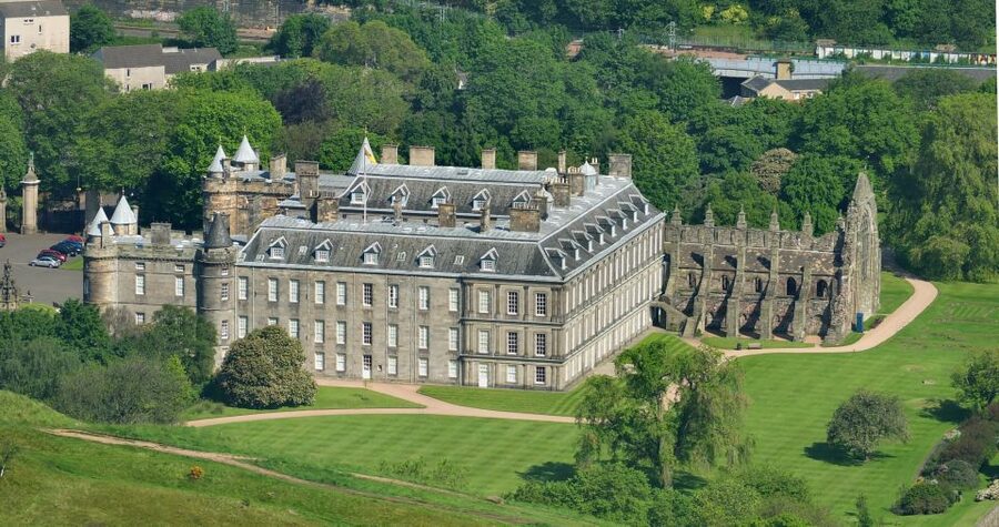 Edinburgh Shore Excursion: City Tour & Royal Yacht Britannia - A tight 8-hour hit of Edinburgh from your cruise port