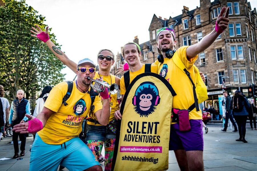 Edinburgh: Silent Disco Adventure Tour - The 1-hour walking route: Princes Street polka to the Mound Macarena