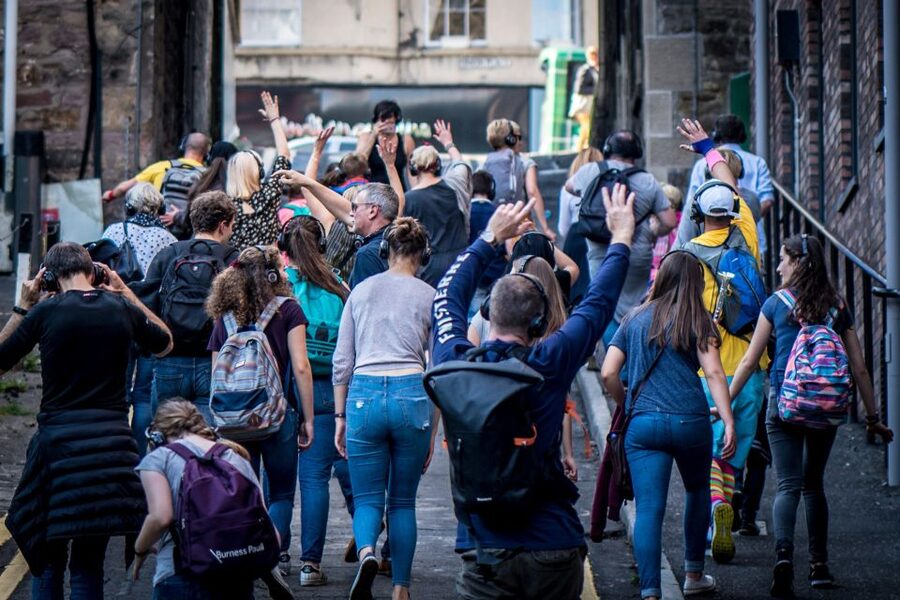 Edinburgh: Silent Disco Adventure Tour - The hosts: banter, confidence, and crowd control