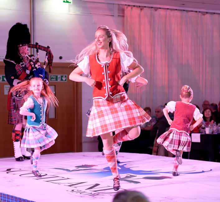 Edinburgh: Spirit of Scotland Show with 4-Course Dinner - The Haggis Ceremony with the Address to the Haggis