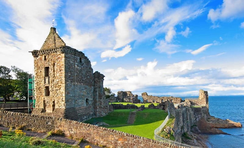 Edinburgh: St. Andrews and Falkland Palace Day Tour - St Andrews: Golf Is the Hook, Medieval Town Is the Point