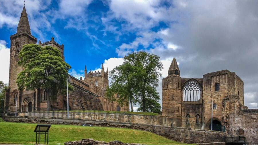 Edinburgh: St Andrews, Dunfermline Abbey and Fife Coast Tour - Why this St Andrews and Fife coast day trip makes sense from Edinburgh