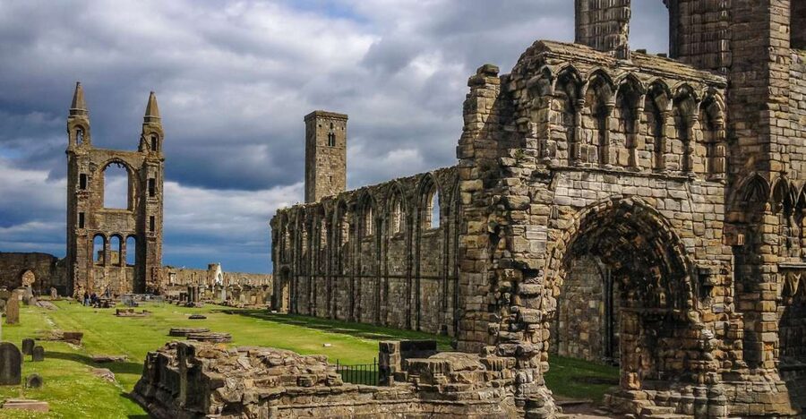 Edinburgh: St Andrews, Dunfermline Abbey and Fife Coast Tour - Timing reality: how the schedule feels in your body