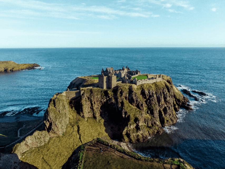 Edinburgh: St Andrews, Dunnottar Castle & Falkland Tour - From Calton Hill to Fife: How the Day Really Flows