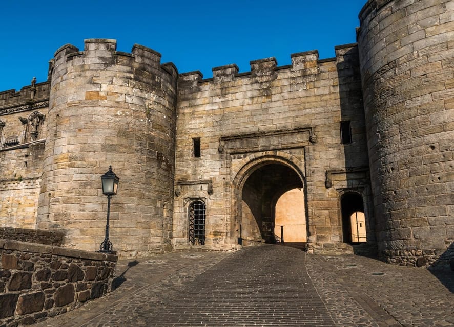 Edinburgh: Stirling Castle, Kelpies, Whisky & Highlands Tour - Key highlights worth getting excited about