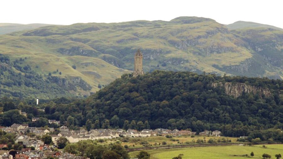 Edinburgh: Stirling, Whisky and St Andrews Tour in Spanish - Kingsbarns Distillery and whisky tasting: what’s included vs extra