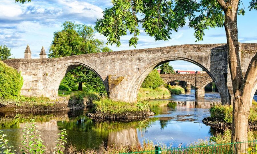 Edinburgh: Stirling, Whisky and St Andrews Tour in Spanish - Price and value: where the $70 really goes